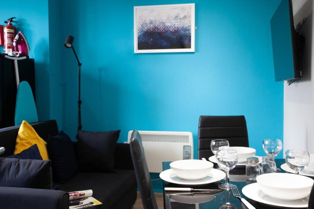 Stylish Central Location 2Bd Apartment Wigan Buitenkant foto