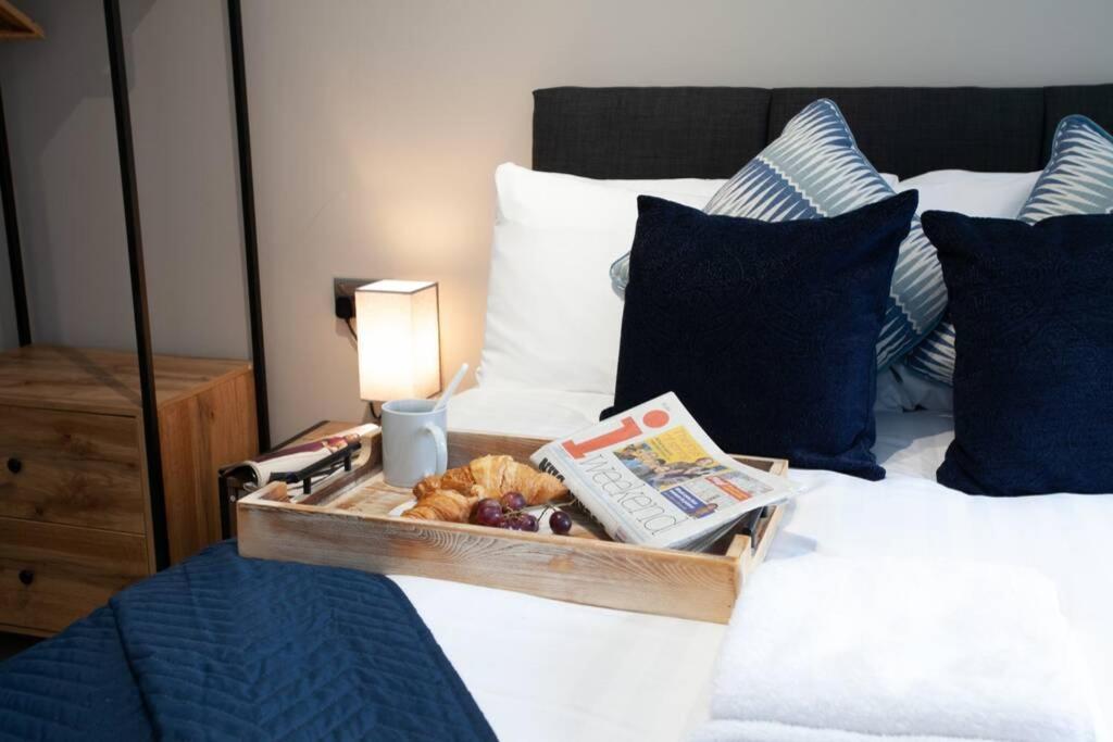 Stylish Central Location 2Bd Apartment Wigan Buitenkant foto