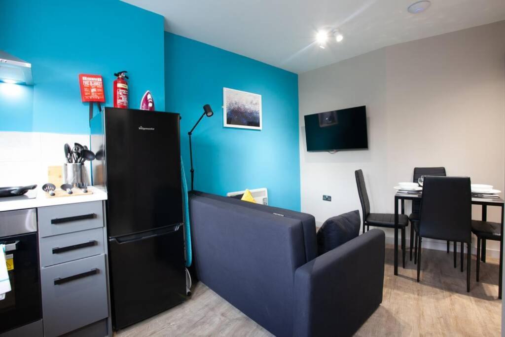 Stylish Central Location 2Bd Apartment Wigan Buitenkant foto
